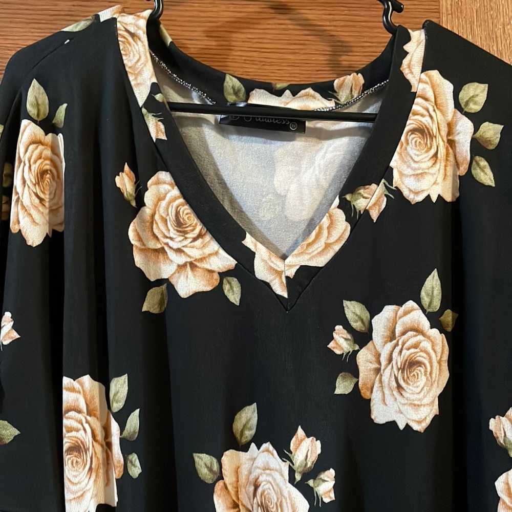 Dressy t shirt 3x B Flawless